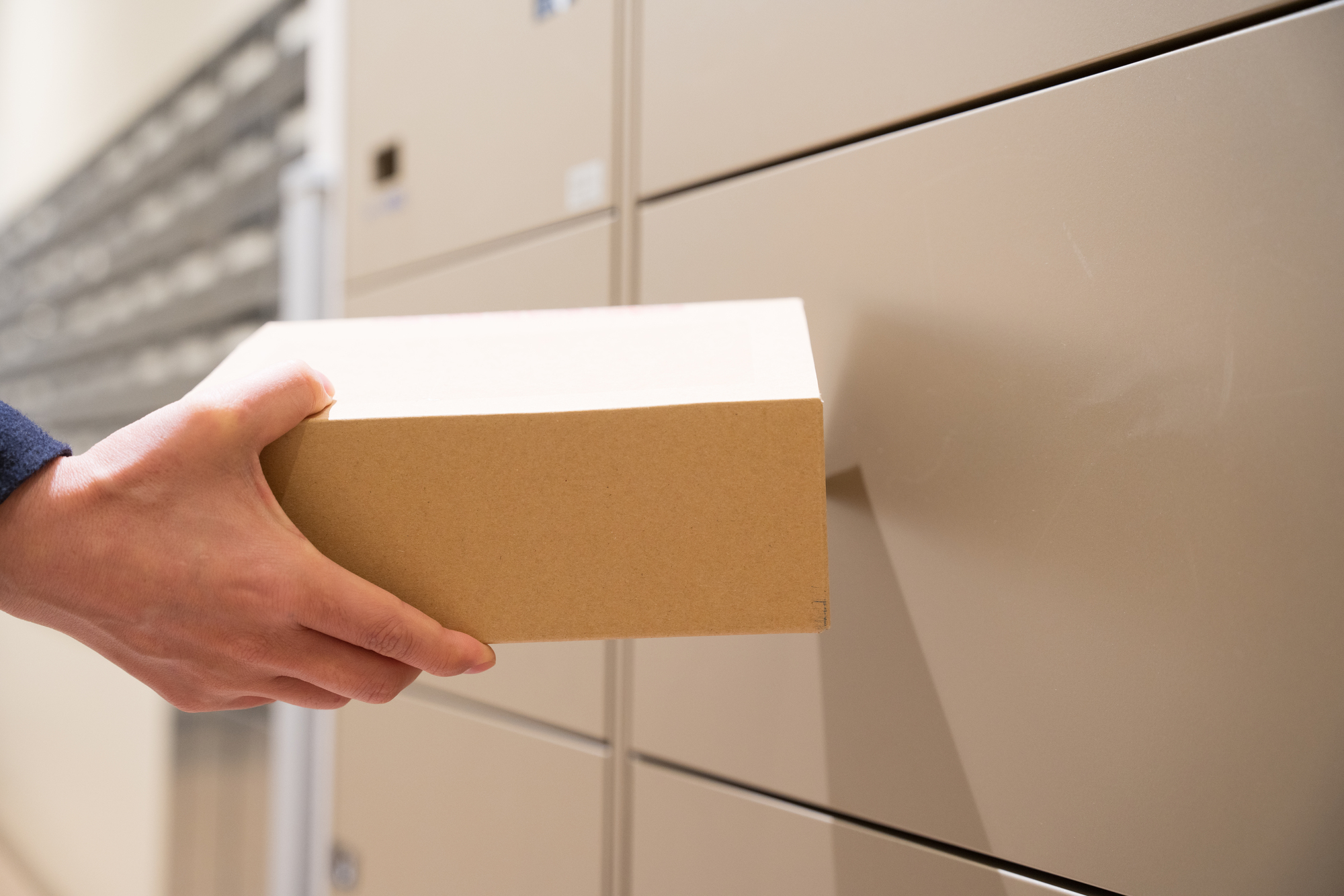宅配ボックス（不在時でも荷物を受け取れる共用設備）